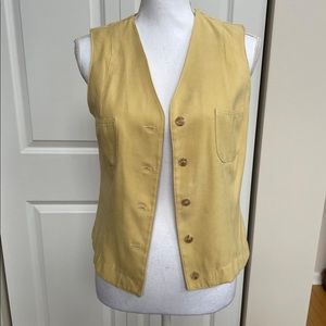 Yellow Vest!